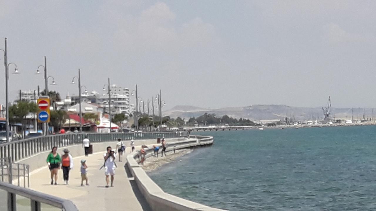 Marina'S Rooms Xrisopolitissa Larnaca Exteriér fotografie